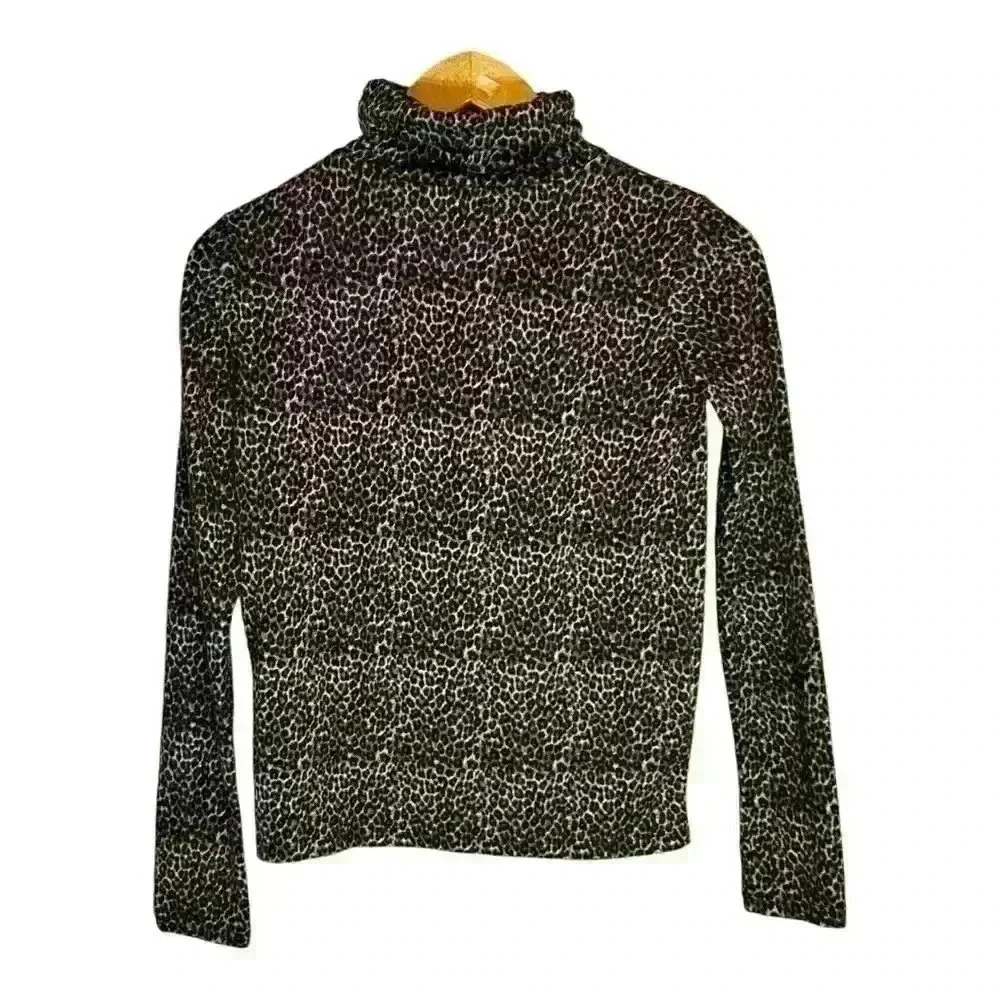ZARA Animal Leopard Print Turtleneck Knit Top! Size medium (it runs small) - Picture 4 of 9